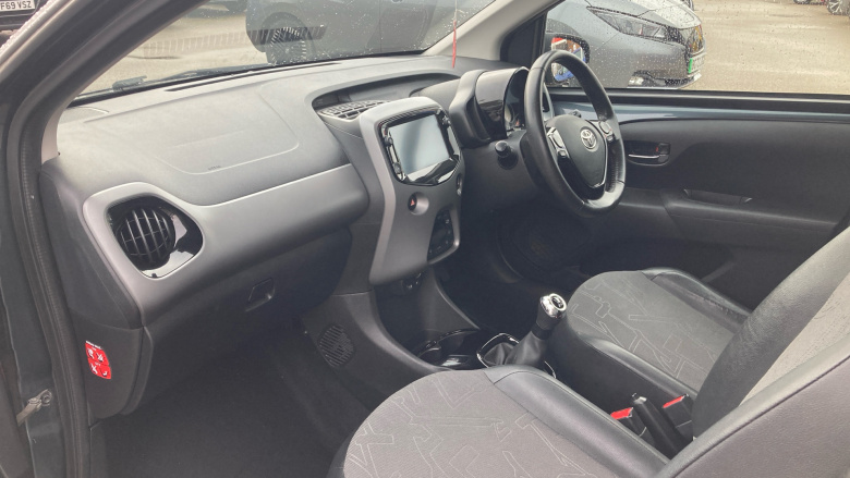 Toyota Aygo 1.0 VVT-i X-Clusiv 5dr Petrol Hatchback